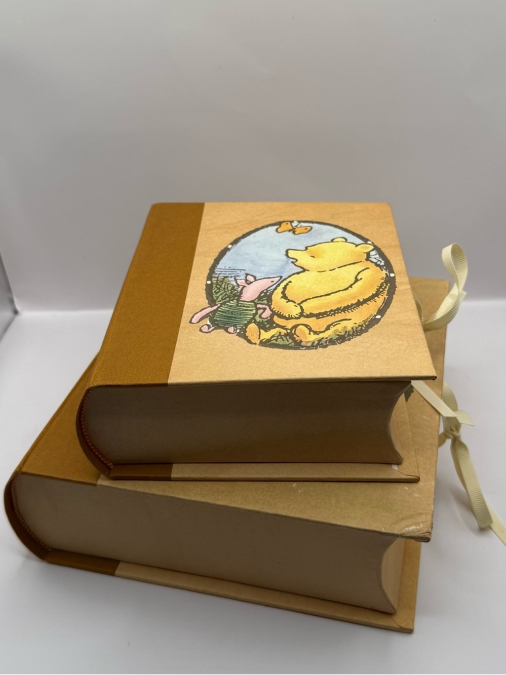 Vtg Winnie The Pooh Nursery Decor Hide Nesting Books
